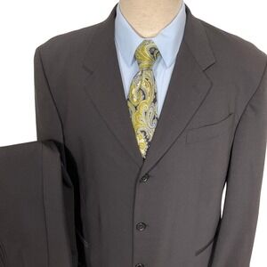 Donna Karan Signature Suit Mens 46R 35W 31L Black 3-Button Classic Minimalist